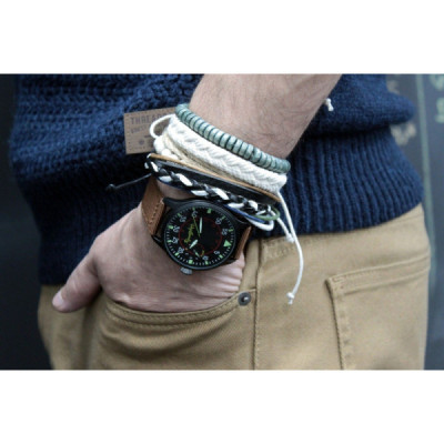 Pulseira Masculina em Metal e Couro - Cor Aleatória