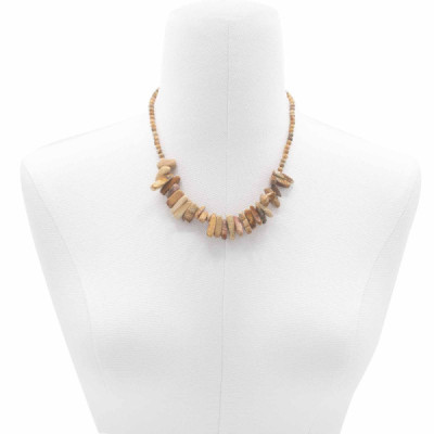 Colar de Gemas Longstone com Pedra do Mapa